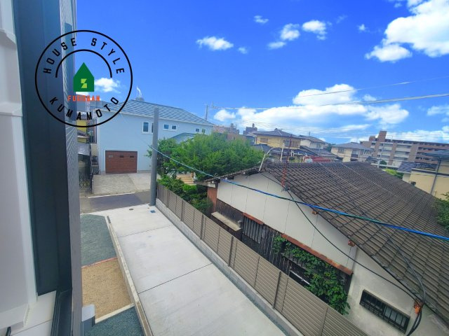 熊本市東区尾ノ上3丁目第1-3棟（2号棟）の展望|窓から緑が見える物件も魅力的です。