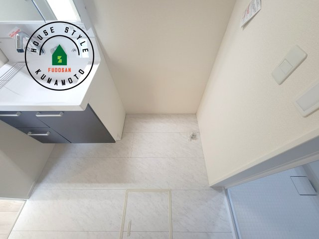 熊本市東区尾ノ上3丁目第1-3棟（2号棟）のランドリースペース|ランドリースペースとなります。広々して有効的にご使用できます。 