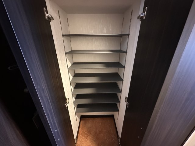 プレジオ永和EUROの収納|便利な収納スペースです