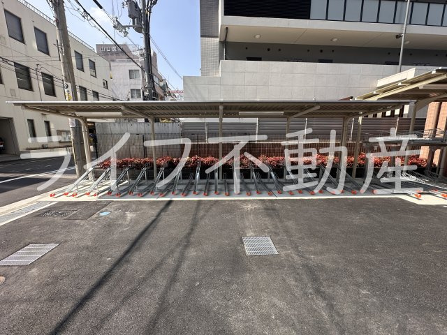 プレジオ永和EUROの駐車場|駐車場に車を止められます