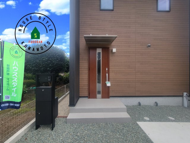 熊本市北区麻生田5丁目第1-2棟（2号棟）の玄関|おでかけの時も帰った時も、「我が家」を最初に感じでもらえる素敵な空間に。