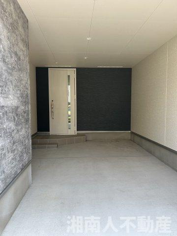 藤沢市湘南台3丁目　全2棟　2号棟の駐車場