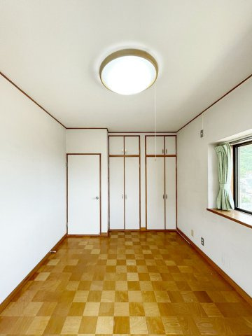 住吉山手9丁目　中古戸建の洋室