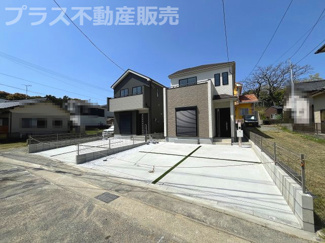 【外観】 | 現地写真。同じ物件を見るなら、プラス不動産販売にお任せ下さい。