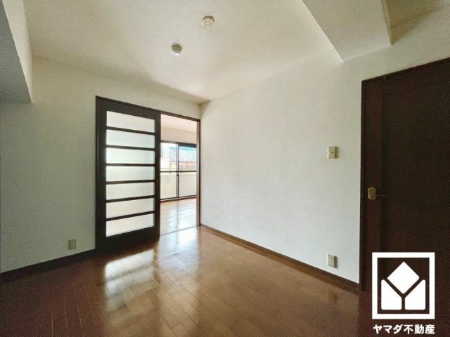 アンビル竹田の洋室