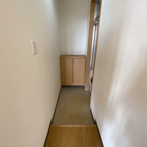 エトワール若山の玄関