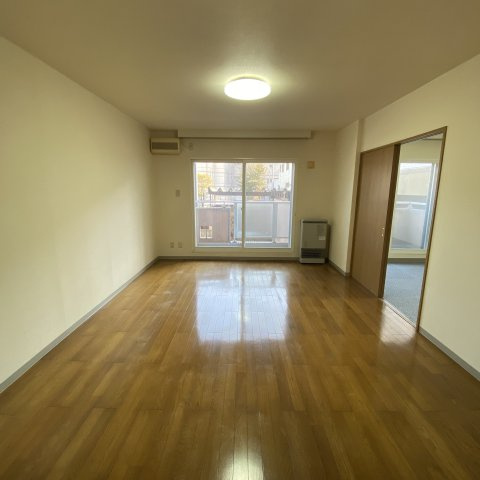 ベイシティの居間・リビング