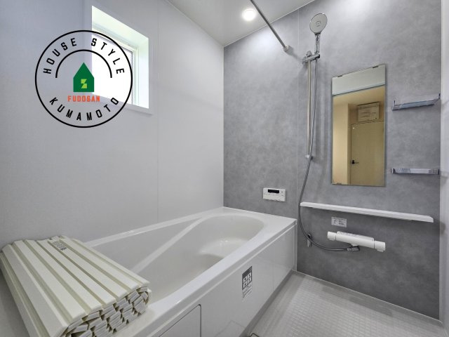 熊本市南区御幸笛田1丁目第2-3棟（1号棟）の浴室|1日の疲れを癒してくれる広々バスルーム。雨の日のお洗濯にも大活躍な浴室乾燥機付です！