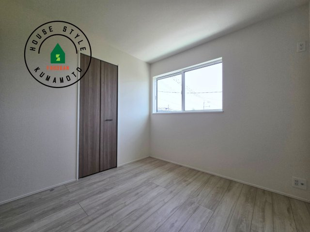 熊本市南区御幸笛田1丁目第2-3棟（2号棟）の子供部屋|穏やかな光が差し込む室内には、穏やかな時間が流れます。