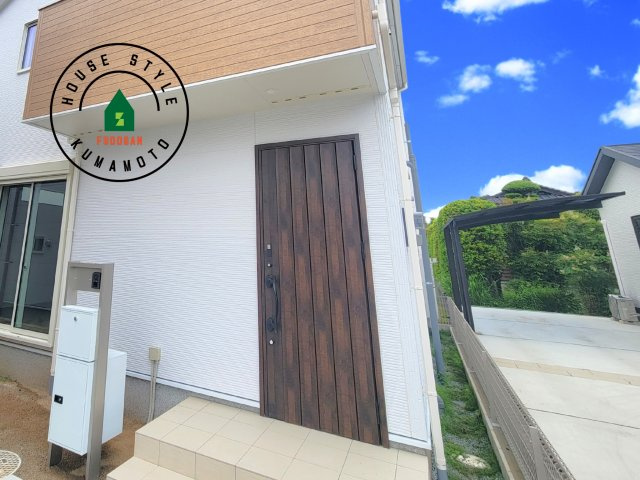 熊本市南区御幸笛田1丁目第2-3棟（3号棟）の玄関|おでかけの時も帰った時も、「我が家」を最初に感じでもらえる素敵な空間に。