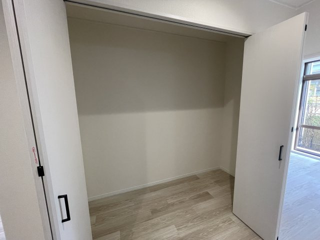 【中古戸建】向日市森本町石田「向日町駅」4LDKの収納|1階　収納