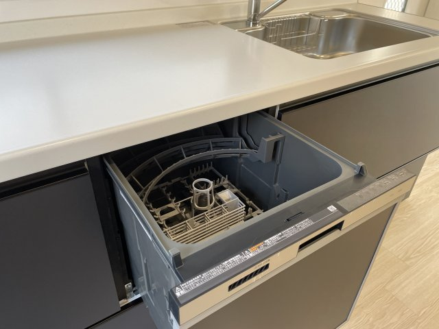 【中古戸建】向日市森本町石田「向日町駅」4LDKのキッチン|食洗機