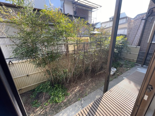 【中古戸建】向日市森本町石田「向日町駅」4LDKの庭