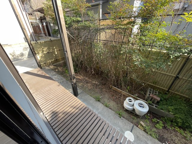 【中古戸建】向日市森本町石田「向日町駅」4LDKの庭