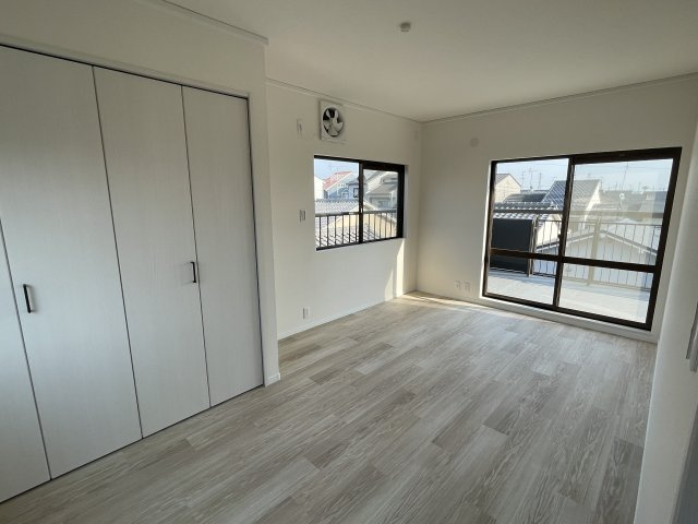 【中古戸建】向日市森本町石田「向日町駅」4LDKの洋室|3階　洋室7帖