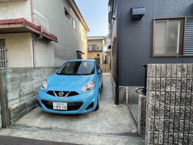 【中古戸建】向日市森本町石田「向日町駅」4LDKの駐車場