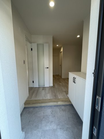 【中古戸建】向日市森本町石田「向日町駅」4LDKの玄関