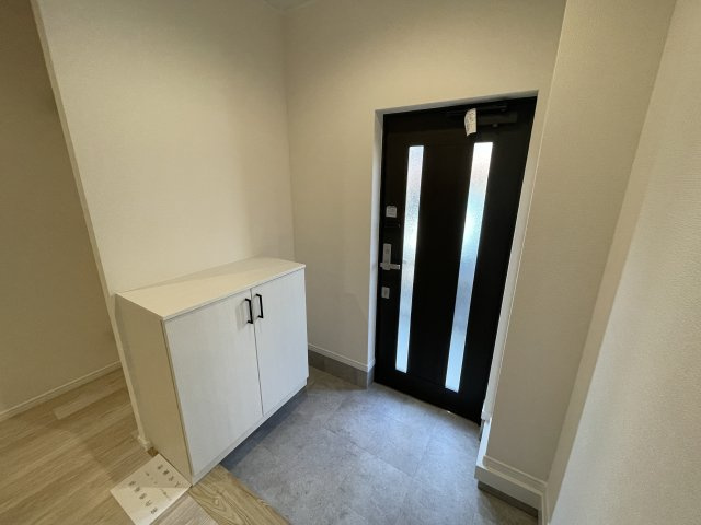 【中古戸建】向日市森本町石田「向日町駅」4LDKの玄関