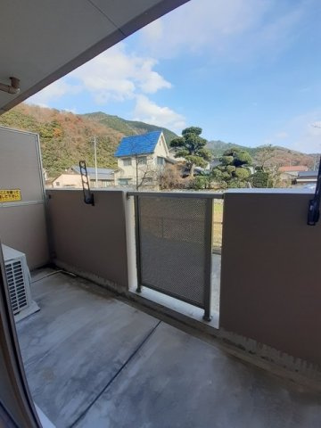 アプロ－ズのバルコニー|陽当たり良好なバルコニーです