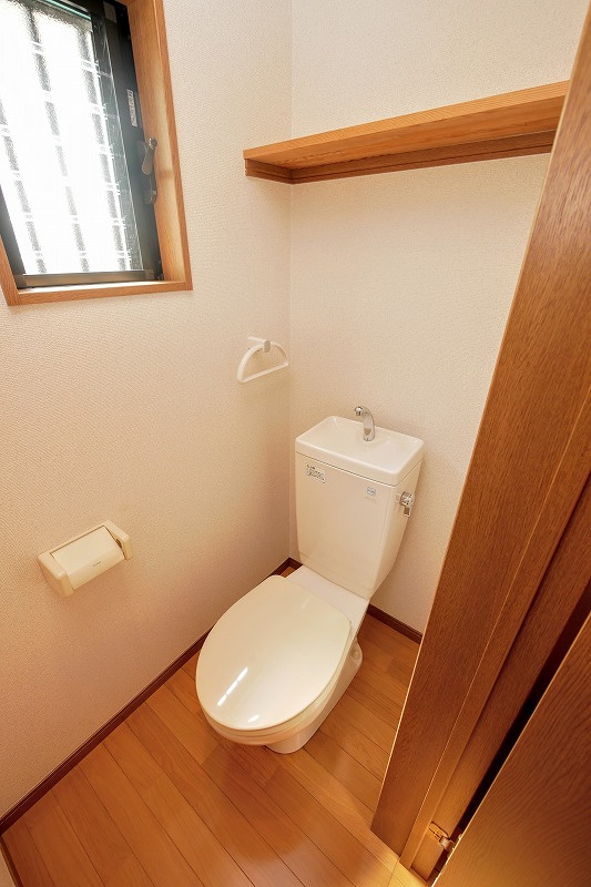 ビビエンタカワハラのトイレ|ビビエンタカワハラ103号室