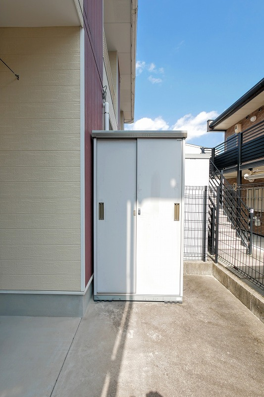 ビビエンタカワハラの収納|ビビエンタカワハラ103号室　外部物置