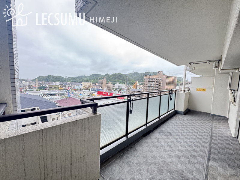 ネオハイツ今宿Ｂ棟のバルコニー