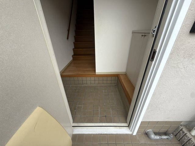 ＪＡメゾンしばまちＢの玄関