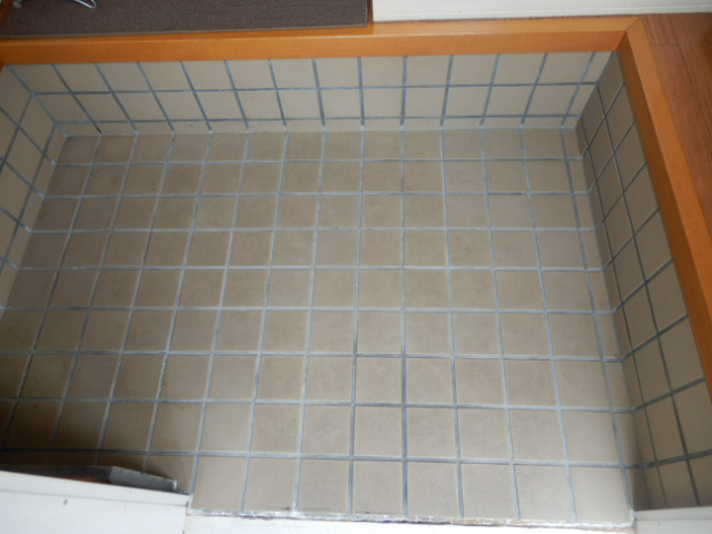 ＪＡメゾンしばまちＢの玄関