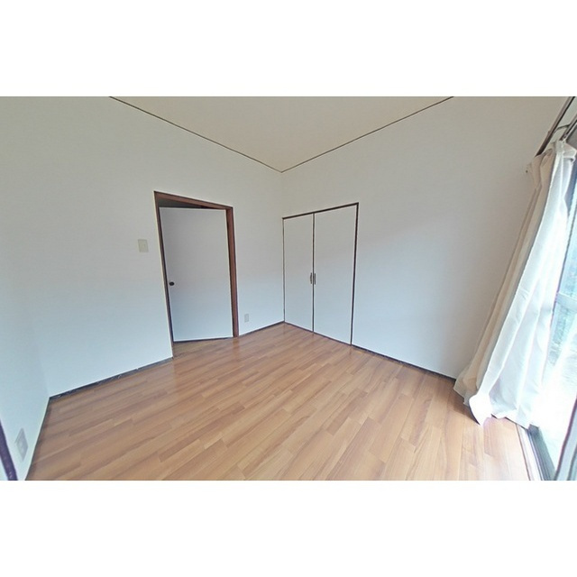 則武本畠貸家の居間・リビング