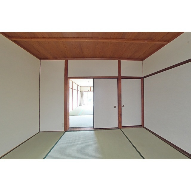 則武本畠貸家の居間・リビング