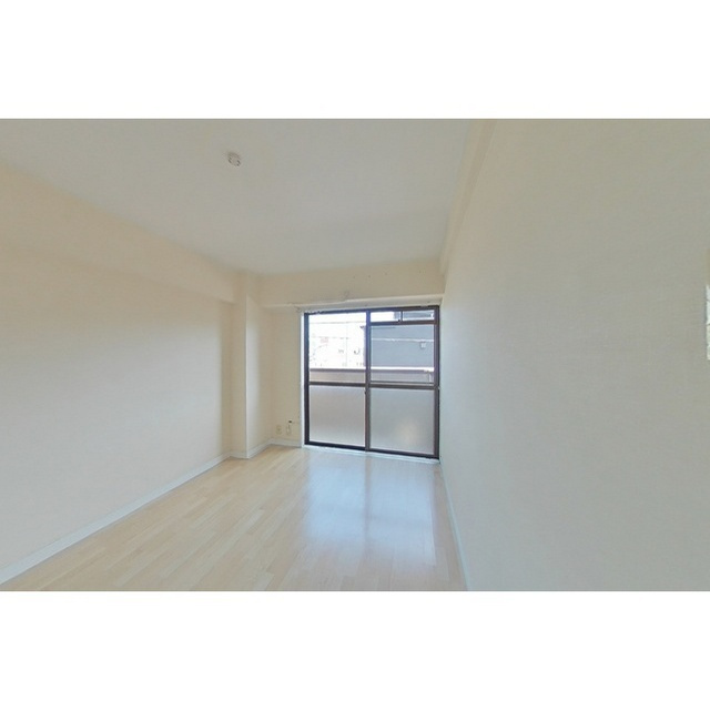 コーポソウミヤの内装|北側洋室