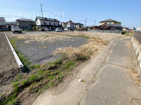 伊勢崎市八斗島町土地の前面道路含む現地写真