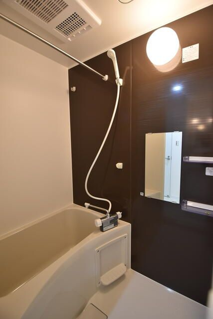 ストーンズ久米川の浴室