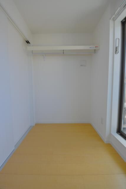 ストーンズ久米川の洋室