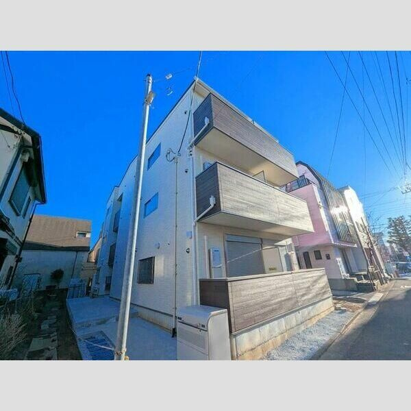 ストーンズ久米川の外観