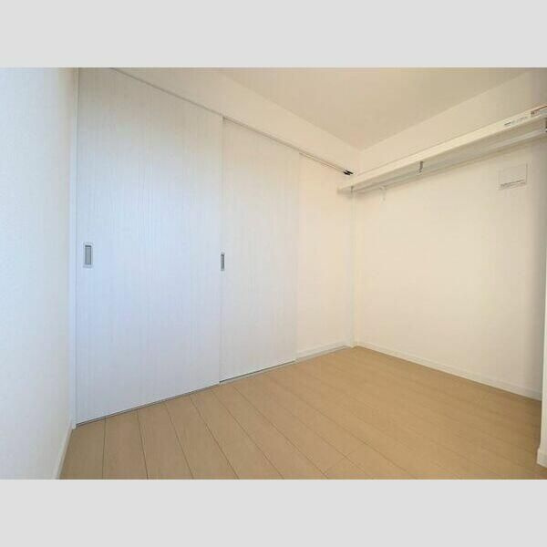 ストーンズ久米川の洋室