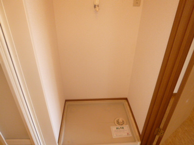 【その他】 | ファミールＦＵＪＩ　Ａ | 洗濯機置場