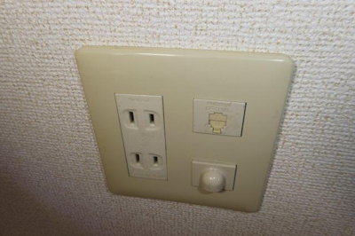 【設備】 | ファミールＦＵＪＩ　Ａ | 電話モジュラー