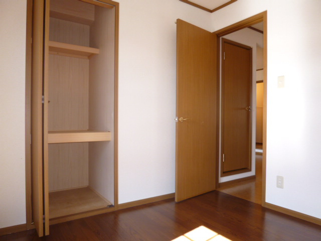 ファミールＦＵＪＩ　Ａの洋室