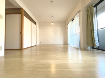 【内装】 | ガーデンヒルズ | 明るい室内です