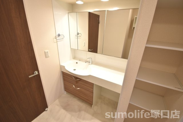D-room行基町の独立洗面台