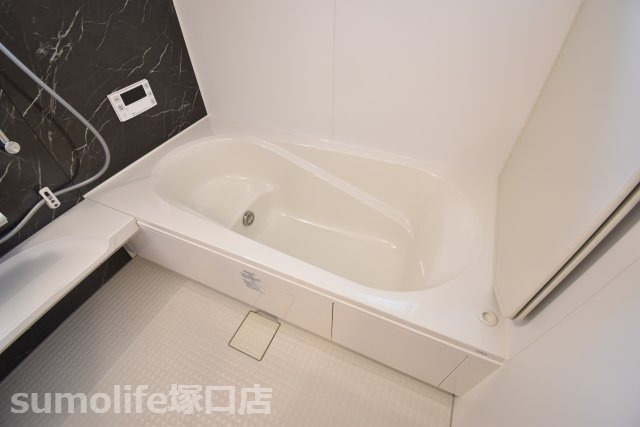 D-room行基町の浴室
