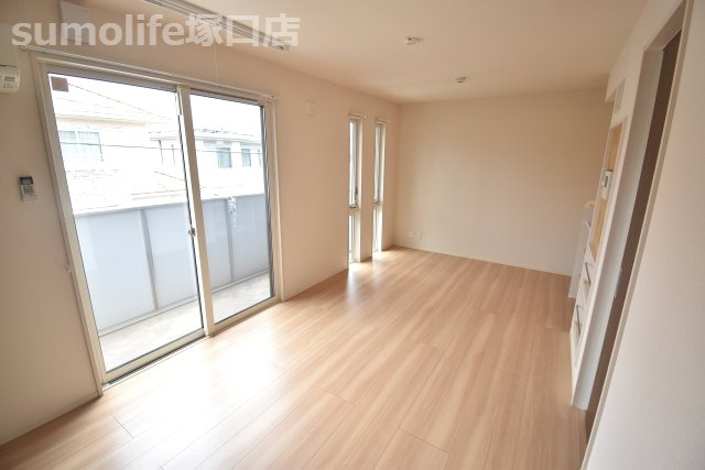 D-room行基町の洋室