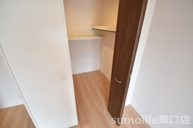 D-room行基町の収納