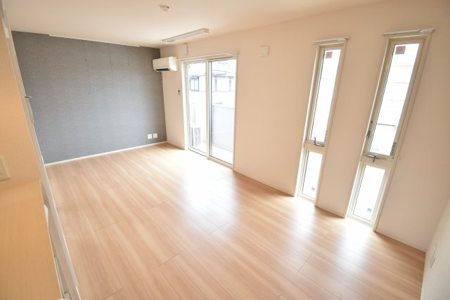 D-room行基町の洋室