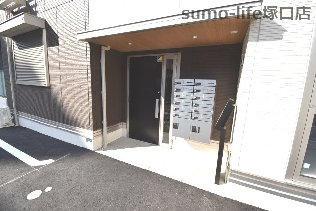 D-room立花のエントランス