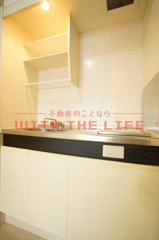 メゾンド・プレザージュ【キャッシュバック対象物件】のキッチン|コンパクトなキッチンで掃除もラクラク