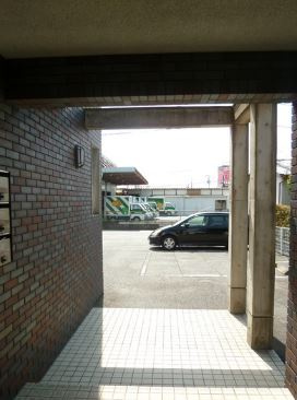 プレアール東合川【キャッシュバック対象】のエントランス