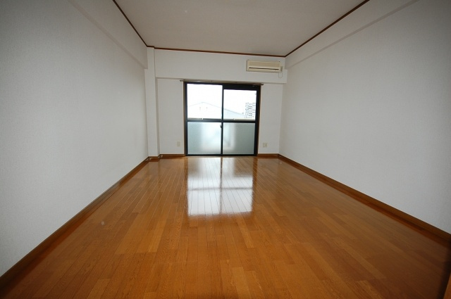 プレアール東合川【キャッシュバック対象】の居間・リビング