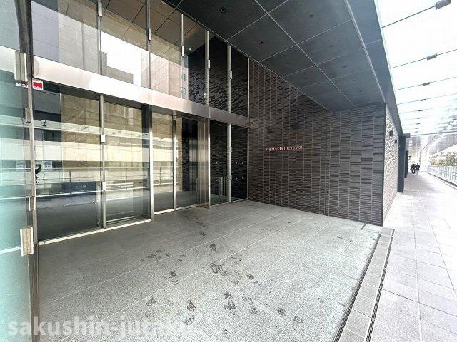 津田沼ザ・タワー高層階のエントランス|オートロック　